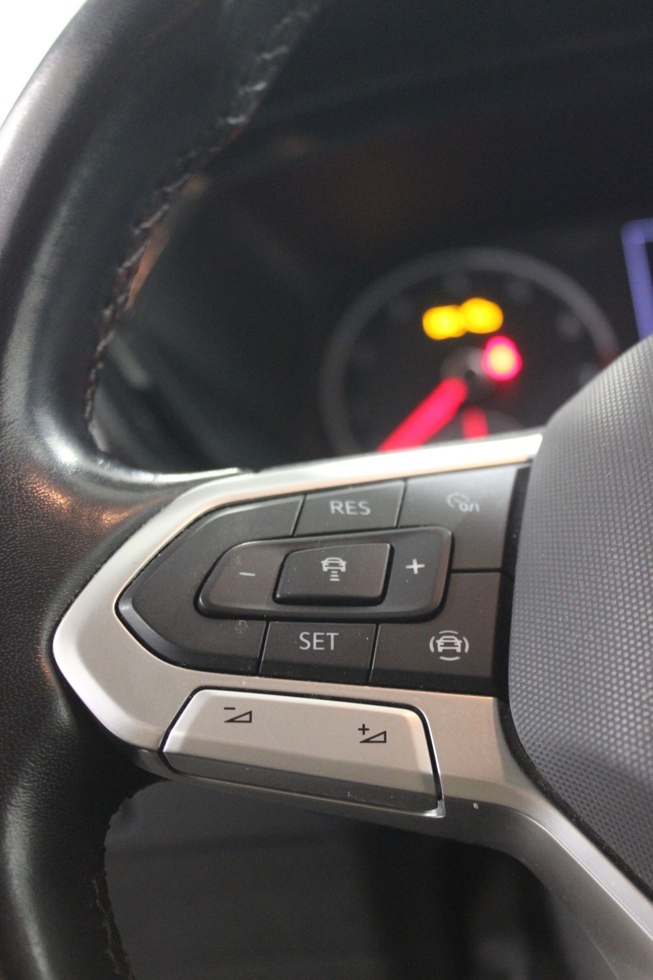 Volkswagen T-Cross 1.0 TSI ADVANCE DSG7 - Foto 17