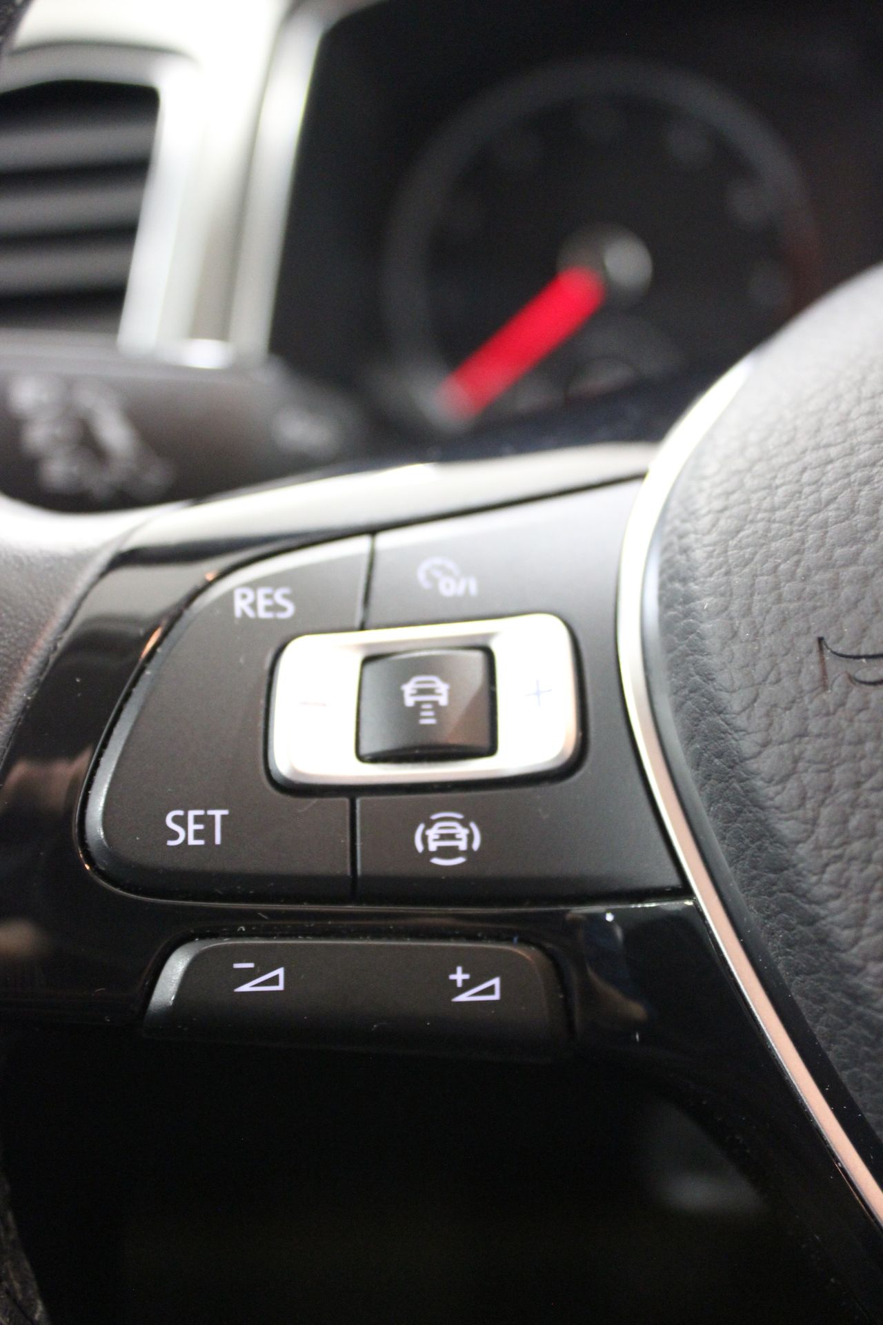 Volkswagen T-Roc 1.0TSI ADVANCER R-LINE - Foto 11