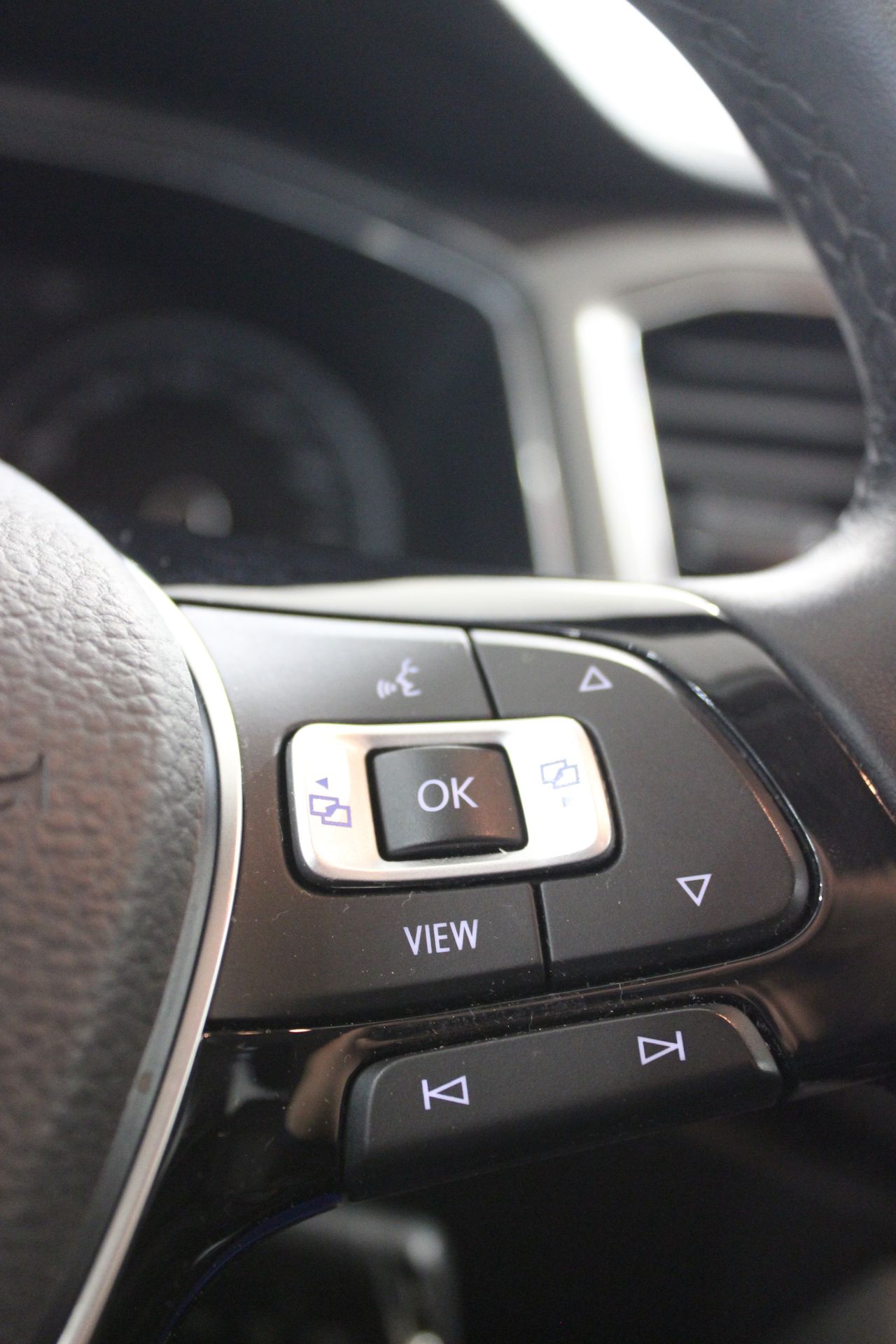 Volkswagen T-Roc 1.0TSI ADVANCER R-LINE - Foto 12