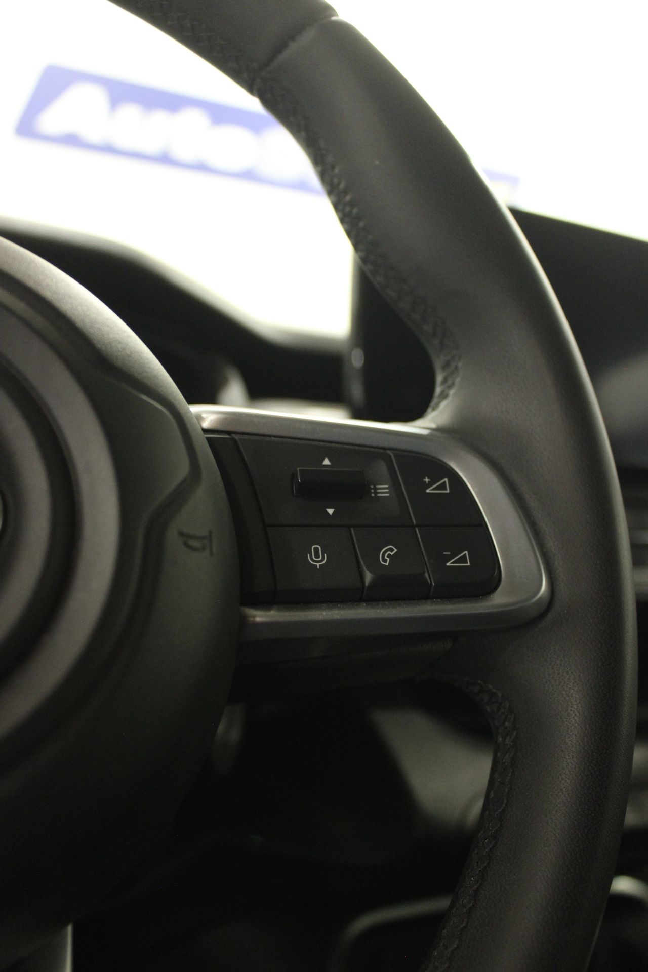 Jeep Avenger 1.2 T G ALTITUDE - Foto 15