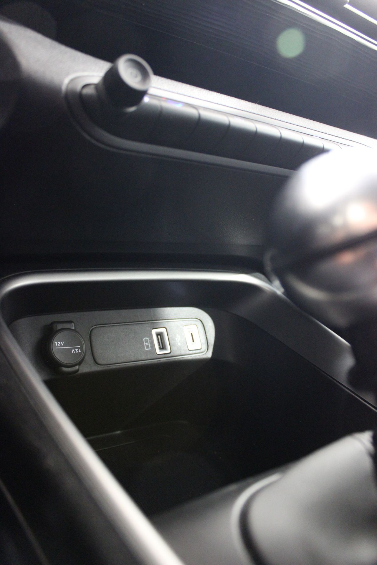 Jeep Avenger 1.2 T G ALTITUDE - Foto 19