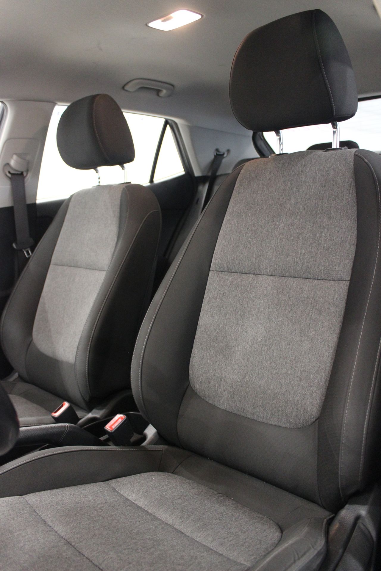 Kia Stonic 1.0TGFI MHEV IMT CONCEPT - Foto 17