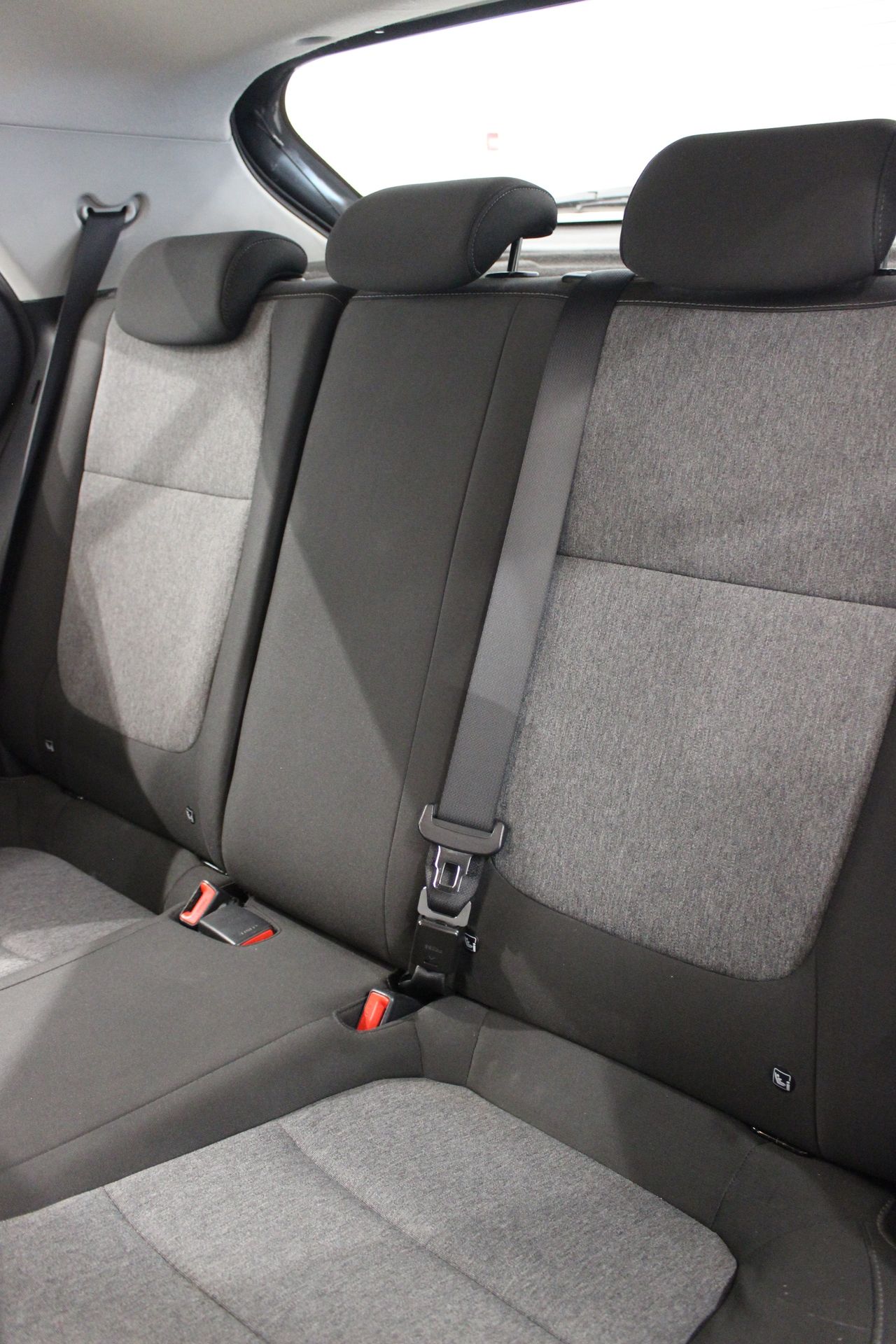 Kia Stonic 1.0TGFI MHEV IMT CONCEPT - Foto 18