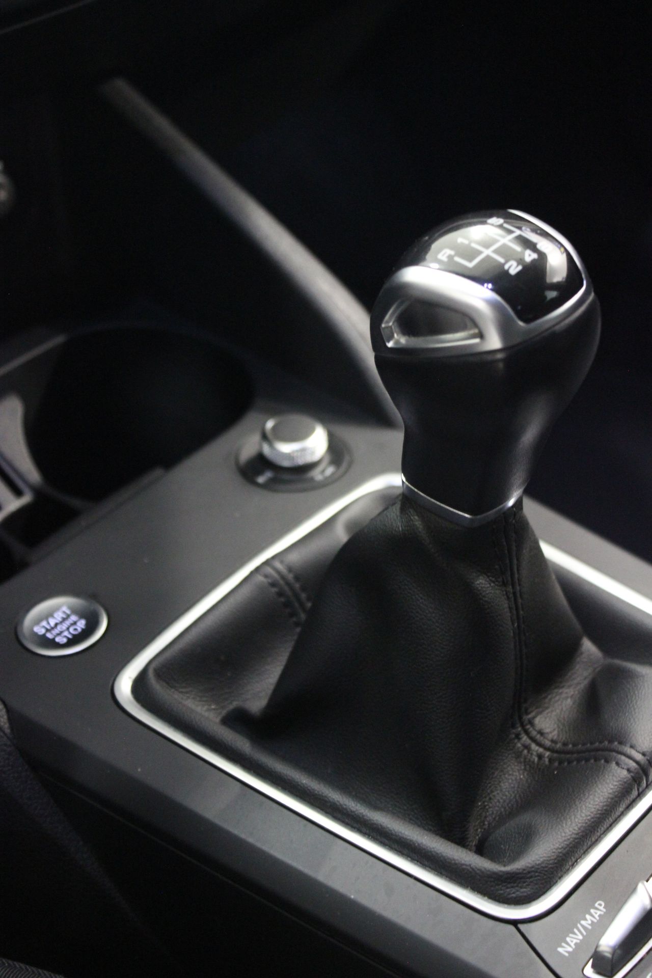 Audi Q2 Advanced 30 TFSI 81 kW (110 CV) - Foto 14