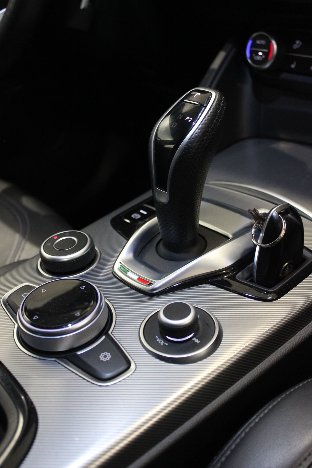 Alfa Romeo Stelvio 2.2 Diesel 154 kW (210 CV) Veloce AT AWD - Foto 15