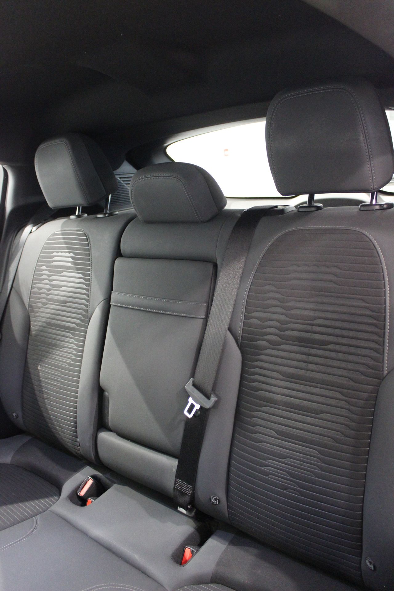 Alfa Romeo Tonale 1.6 Diesel 130 TCT Sprint - Foto 26