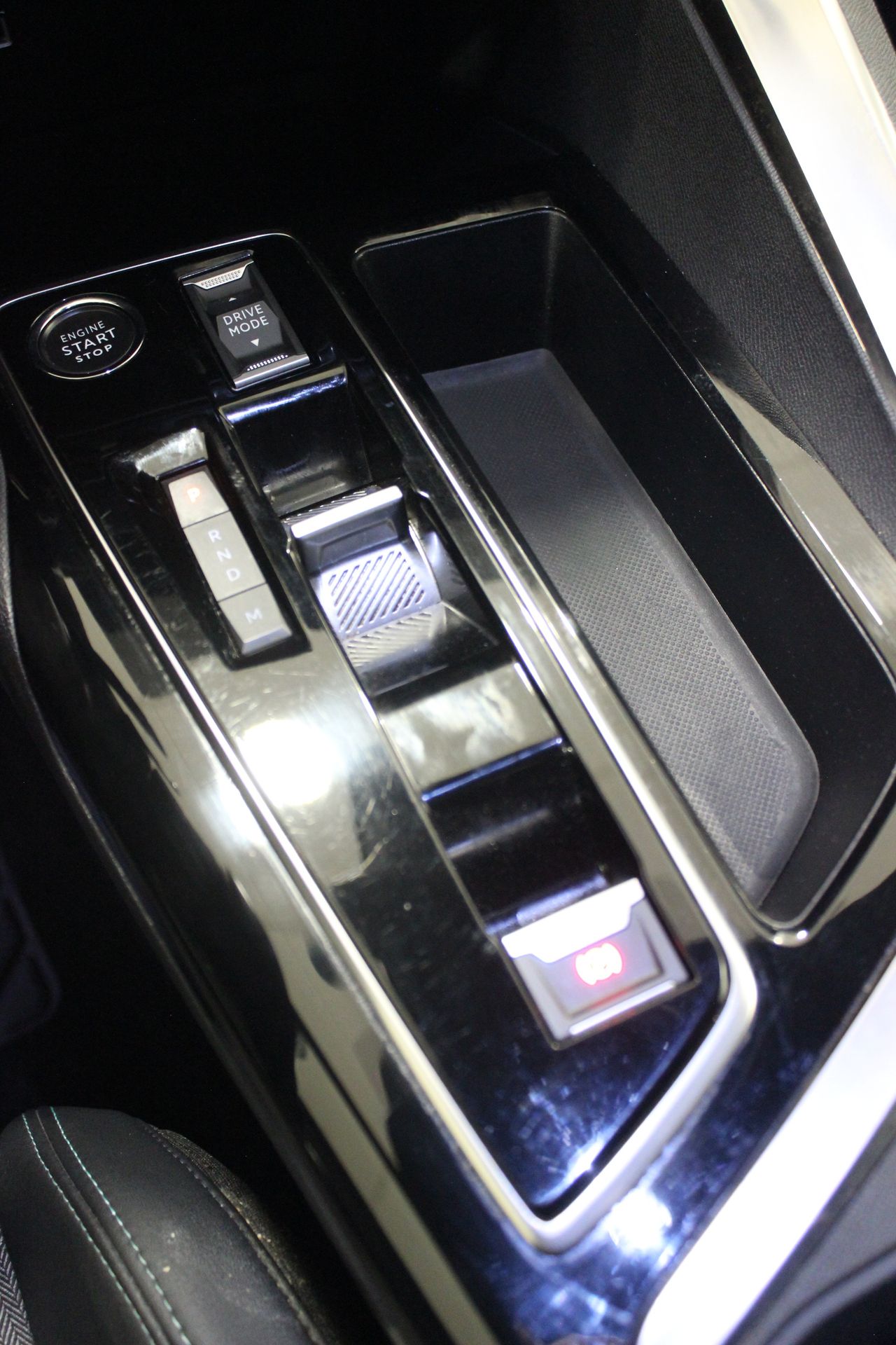 Peugeot 3008 Hybrid 3008 Allure Pack Hybrid 136 e-DCS6 - Foto 17