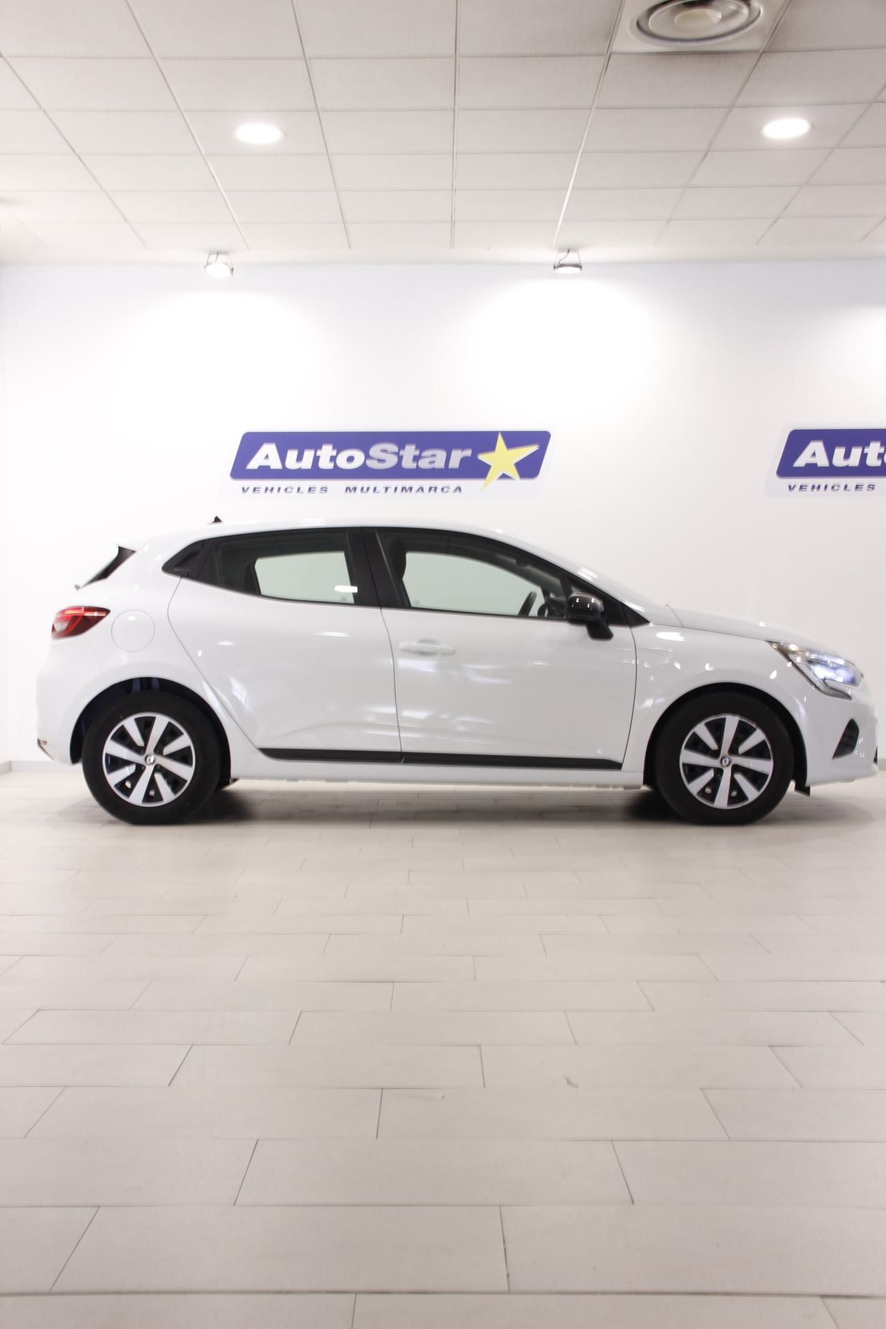 Renault Clio Equilibre TCe 67 kW (91 CV) - Foto 9