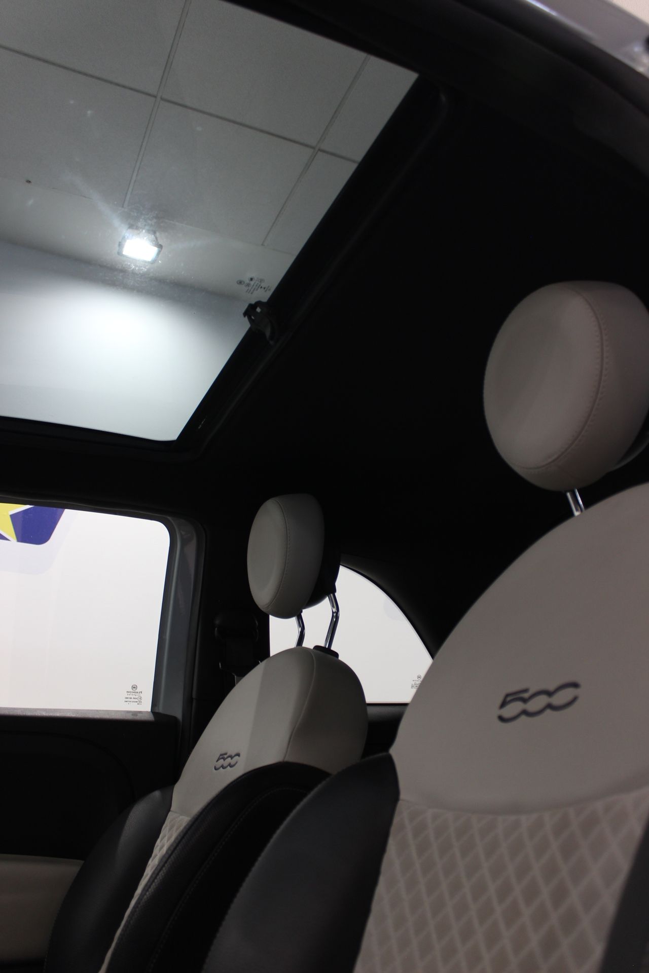 Fiat 500 Dolcevita 1.0 Hybrid 51 kW (70 CV) - Foto 16