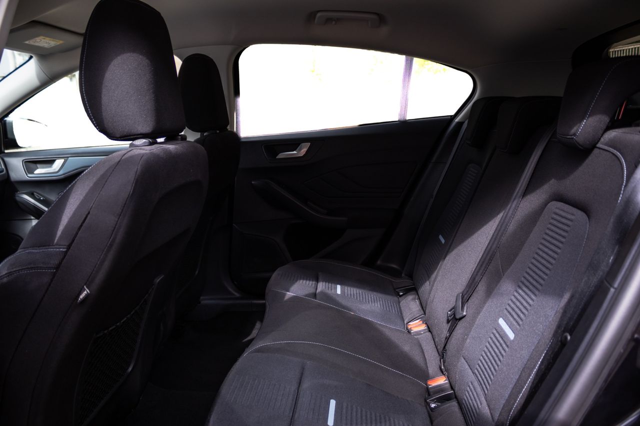 Ford Focus Active Berlina 1.0 EcoBoost MHEV 114 kW - Foto 19
