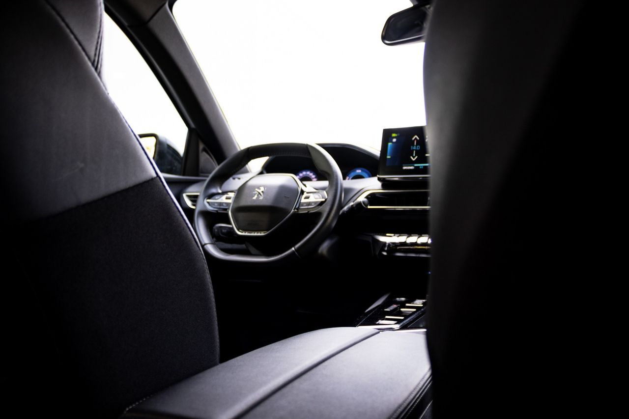 Peugeot 3008 Allure Pack Hybrid 136 e-DCS6 - Foto 19