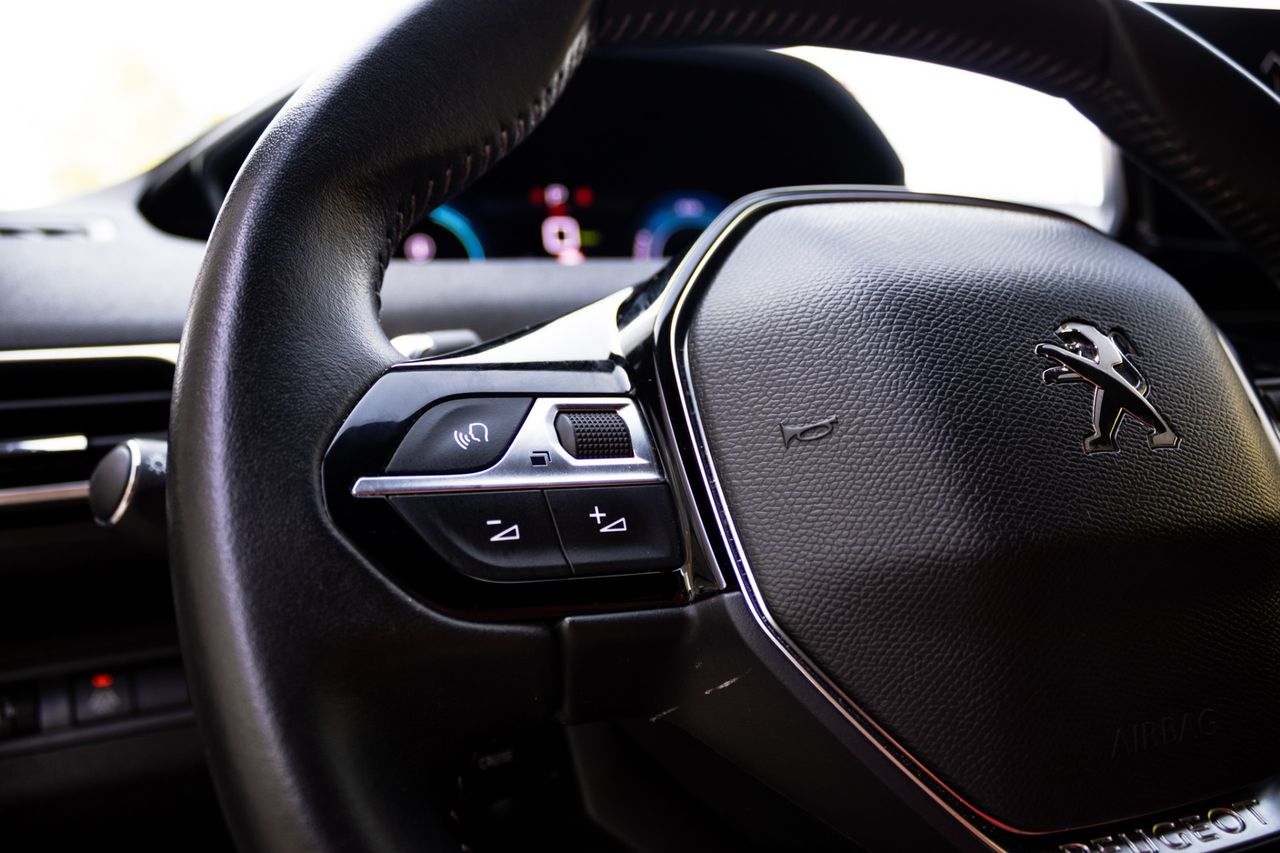 Peugeot 3008 Allure Pack Hybrid 136 e-DCS6 - Foto 13
