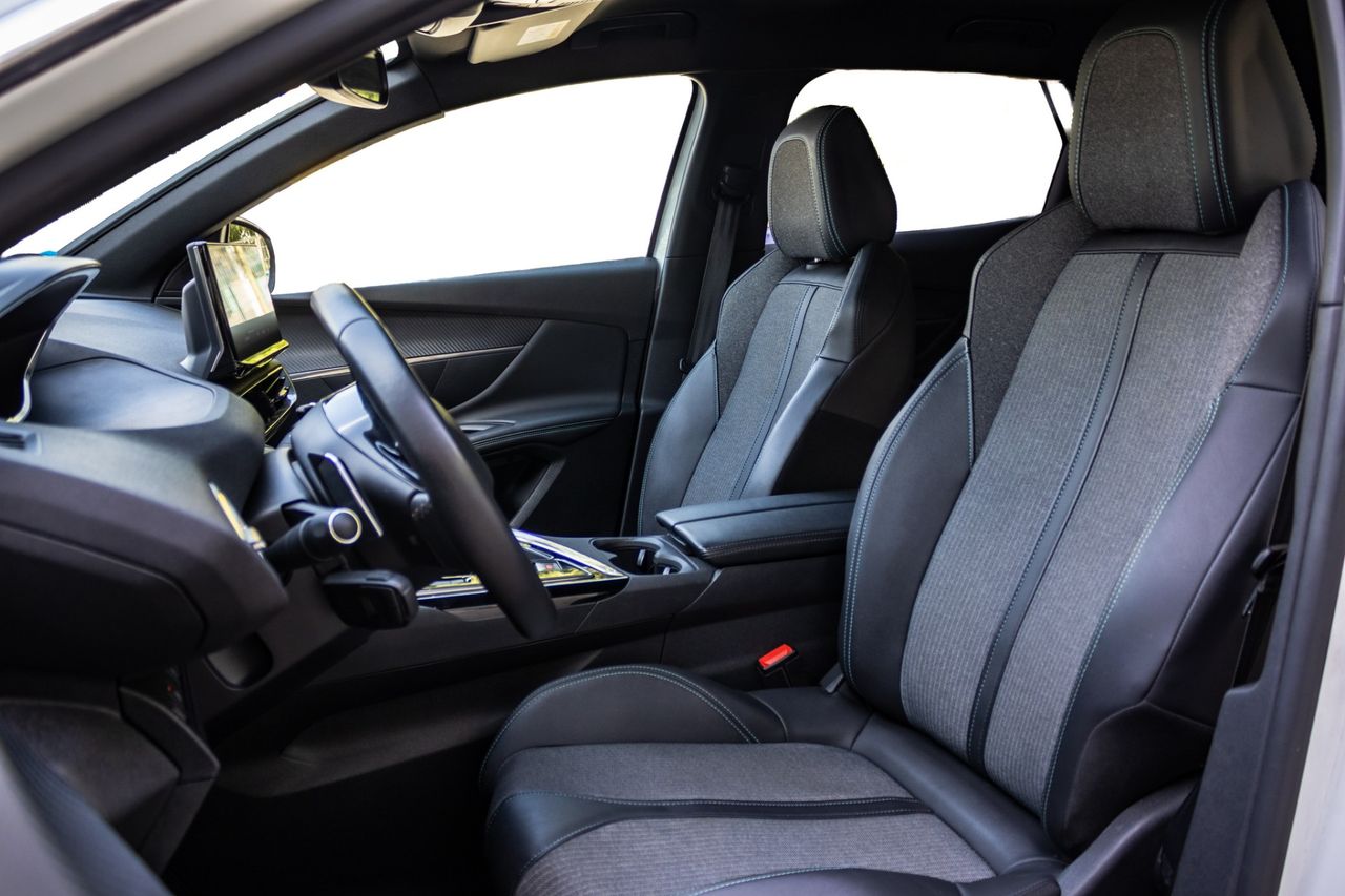 Peugeot 3008 Allure Pack Hybrid 136 e-DCS6 - Foto 10