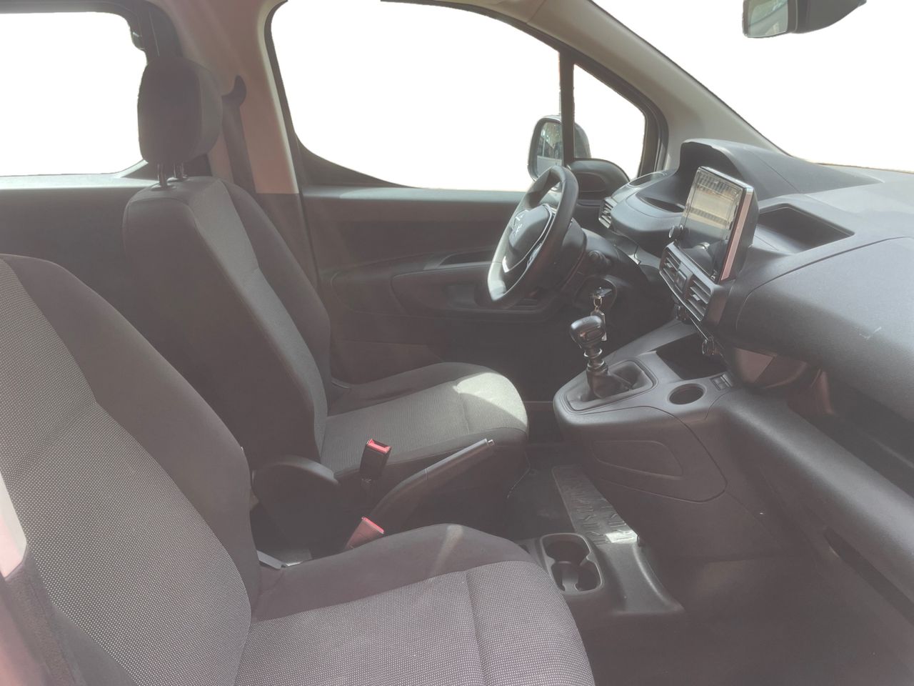 Peugeot Rifter Long Allure BlueHDi 100 - Foto 9