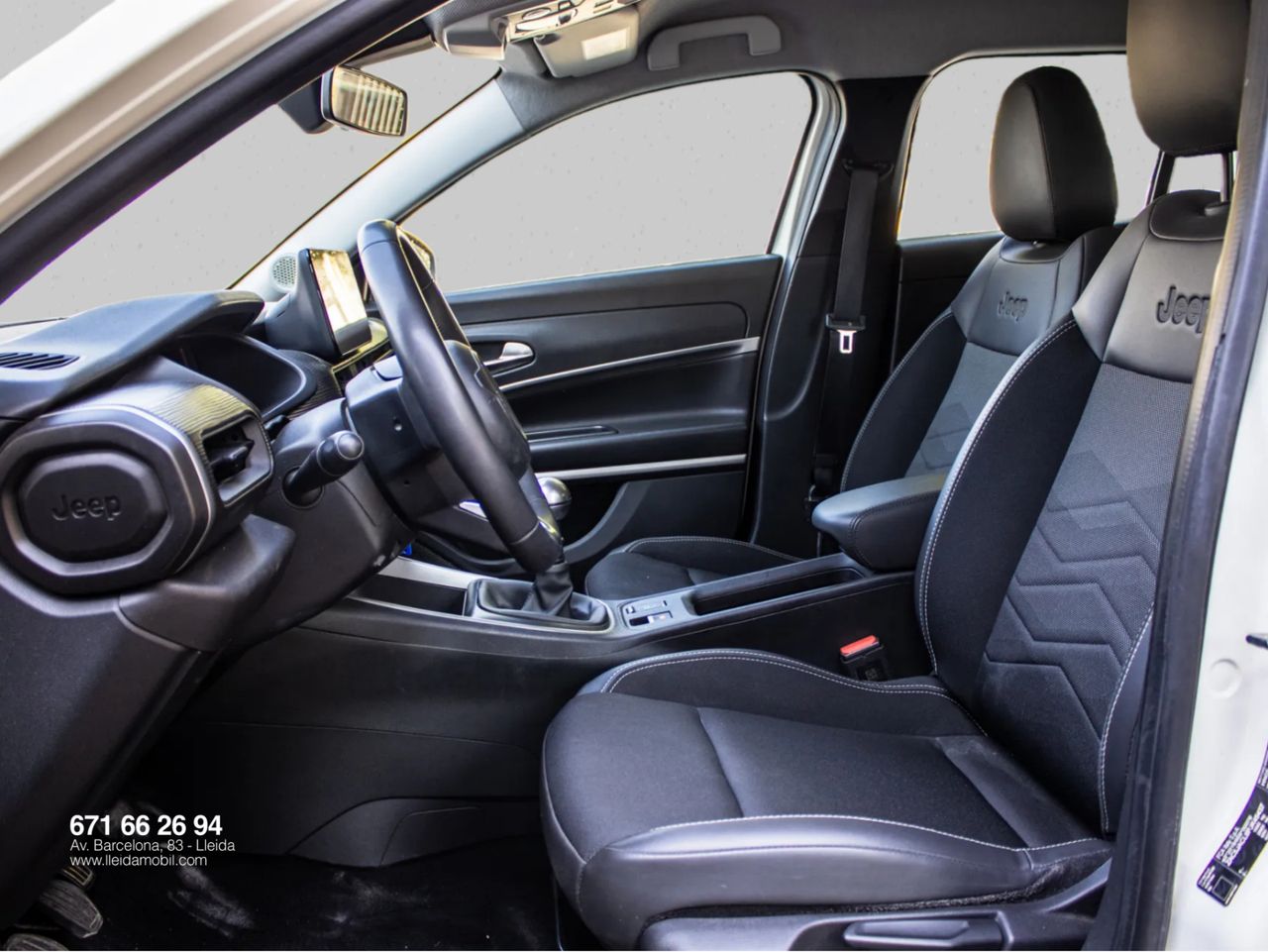 Jeep Avenger 1.2 Turbo 100 CV Altitude - Foto 15