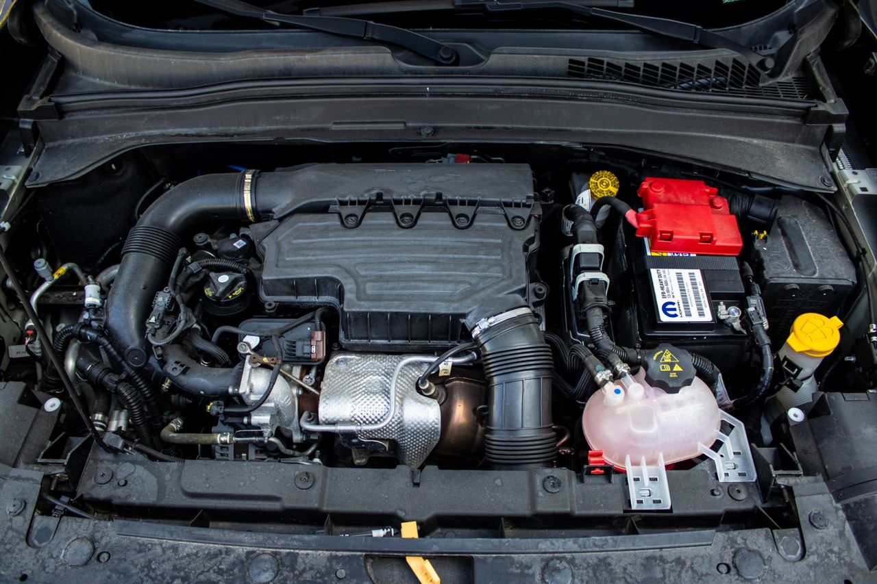 Jeep Renegade 1.3 Night Eagle DCT Turbo 4x2 - Foto 23
