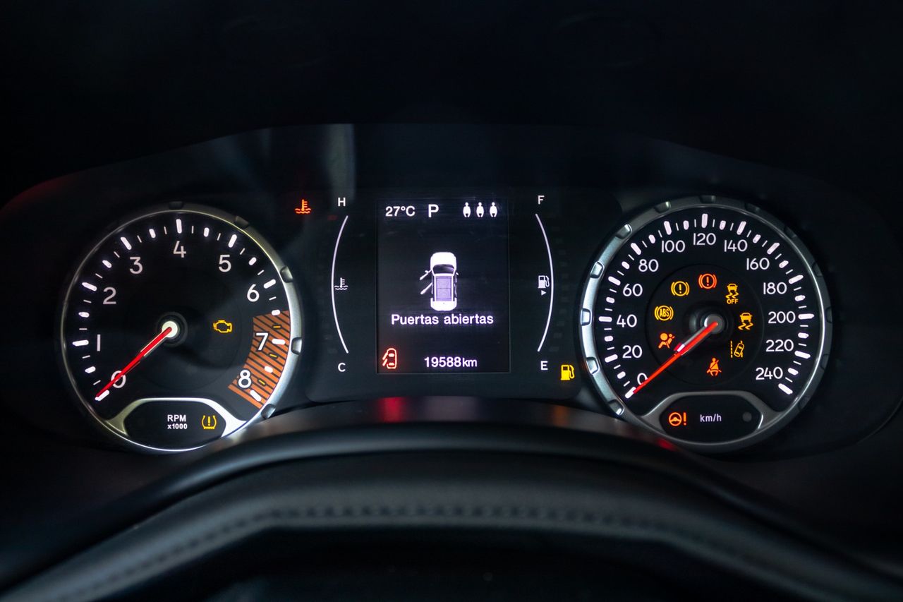 Jeep Renegade 1.3 Night Eagle DCT Turbo 4x2 - Foto 14