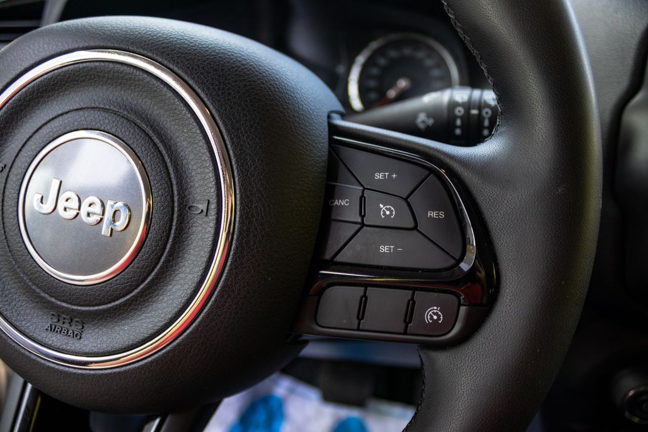 Jeep Renegade 1.3 Night Eagle DCT Turbo 4x2 - Foto 13
