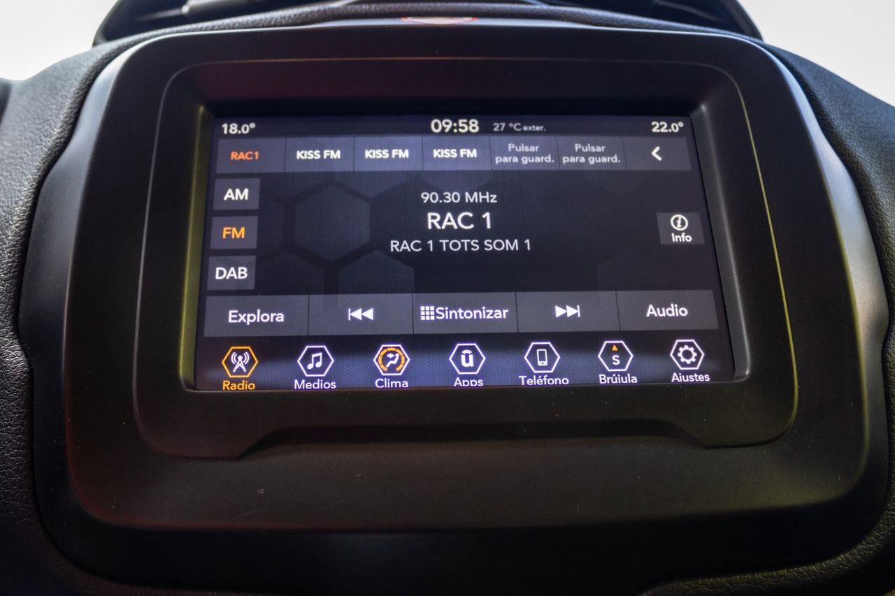 Jeep Renegade 1.3 Night Eagle DCT Turbo 4x2 - Foto 15