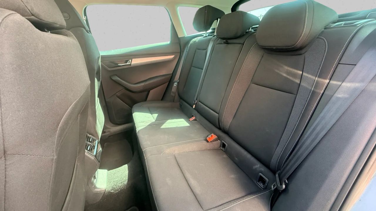 Skoda Karoq 1.5 TSI DSG ACT AMBITION - Foto 16