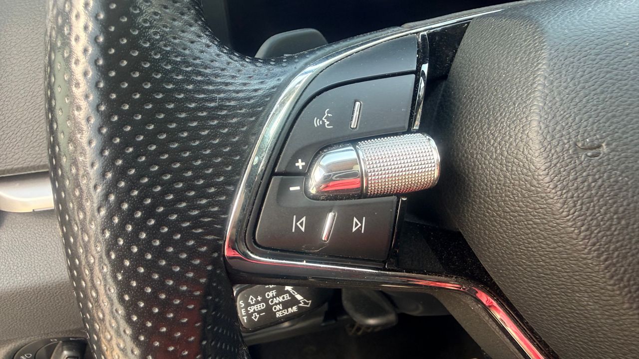 Skoda Karoq 1.5 TSI DSG ACT AMBITION - Foto 11