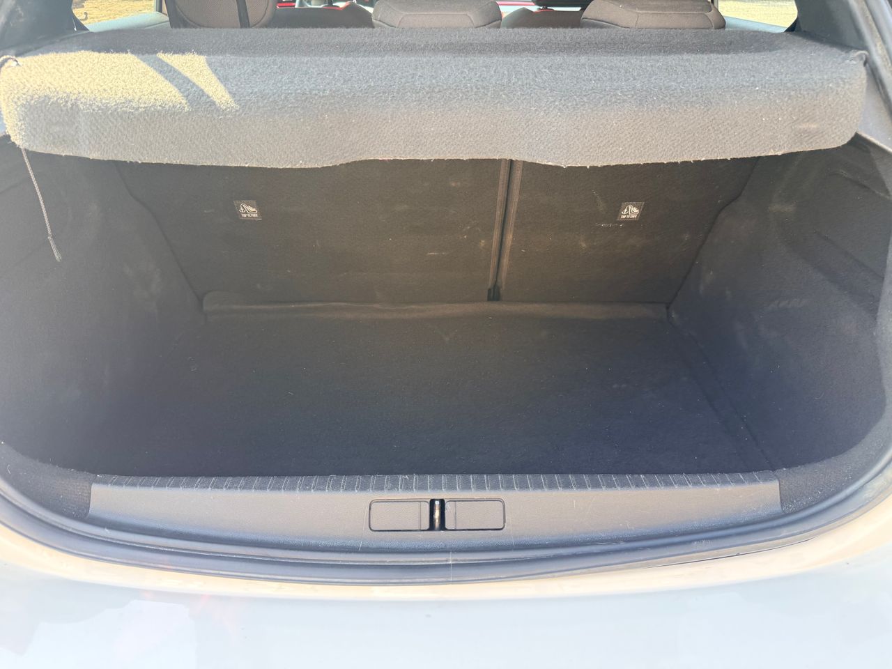 Opel Corsa 1.2T 74 kW - Foto 19