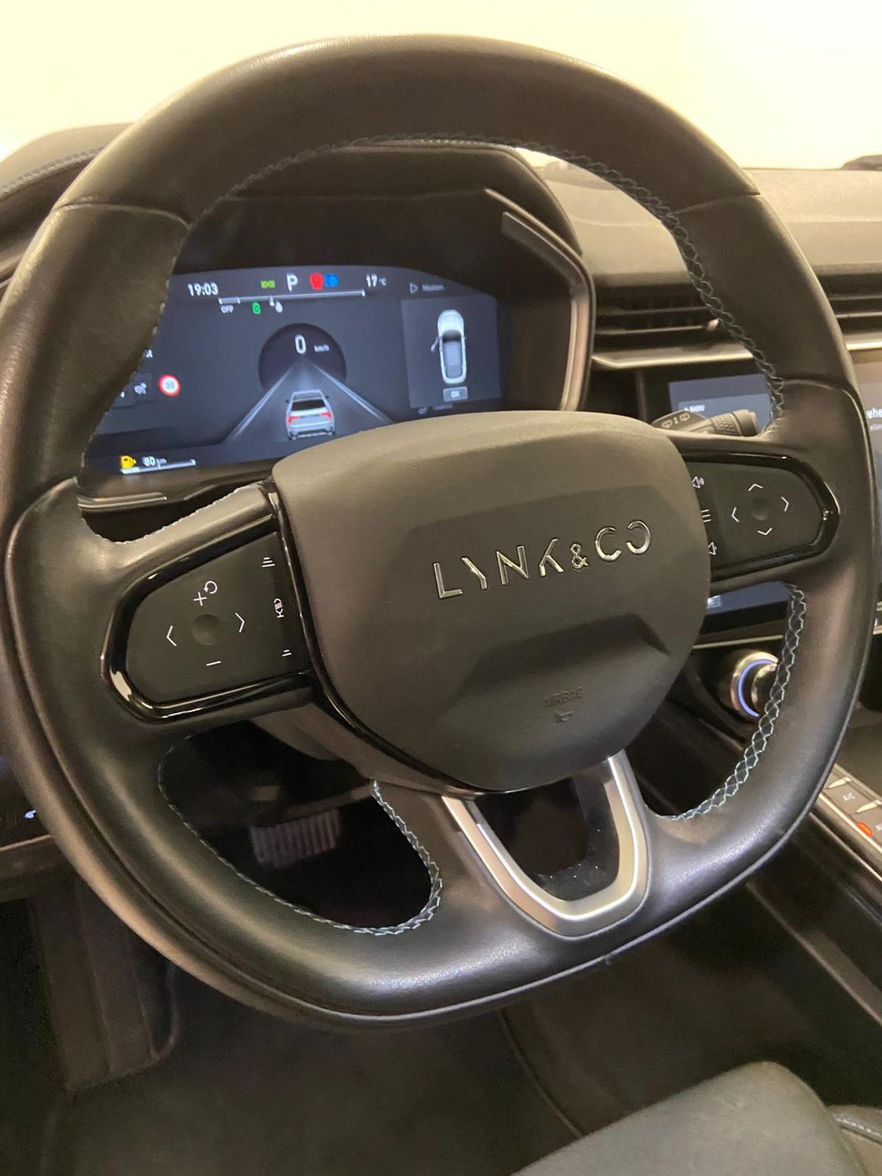Lynk & Co 01 Híbrido eléctrico - Foto 9