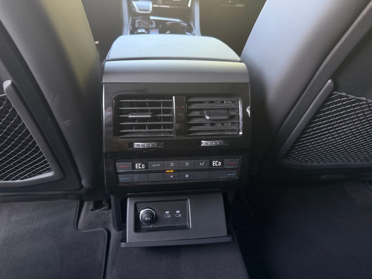 Volkswagen Touareg eHybrid Elegance 3.0 V6 TSI 4MOTION 280 kW - Foto 23