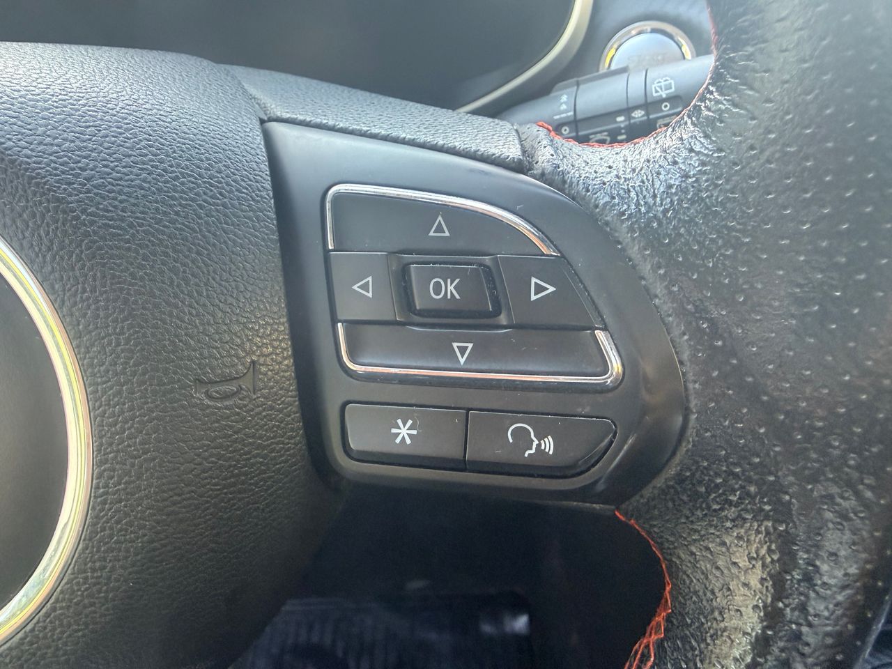 MG ZS Luxury 1.0 T-GDI Automático - Foto 13