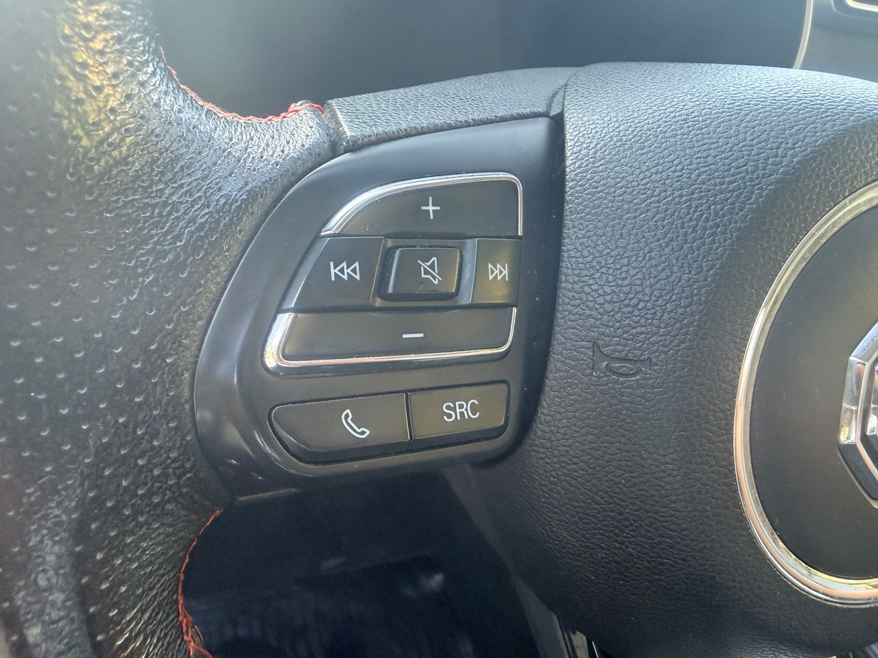 MG ZS Luxury 1.0 T-GDI Automático - Foto 11