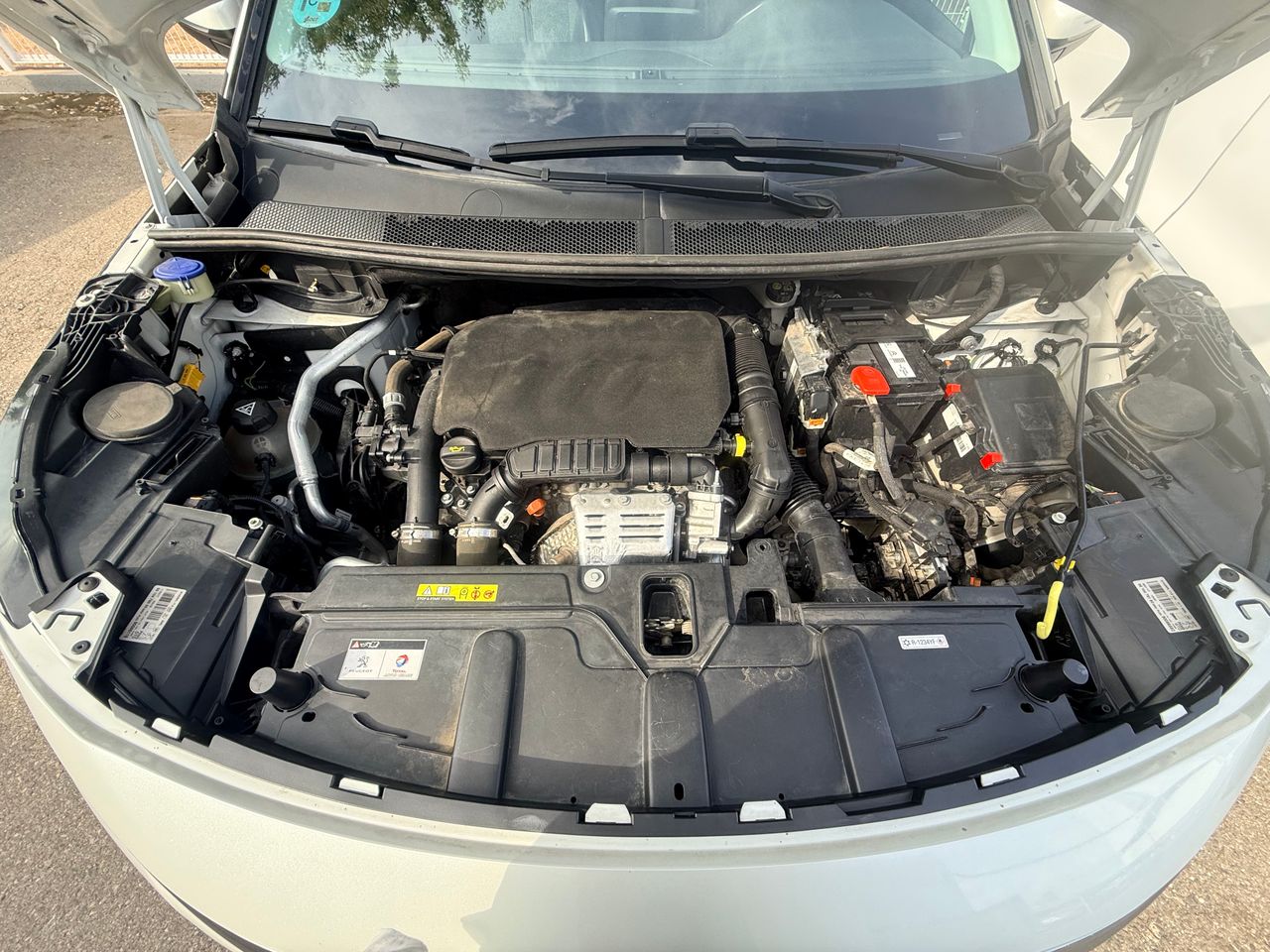 Peugeot 3008 Allure 1.2 PureTech 130 S&S - Foto 21