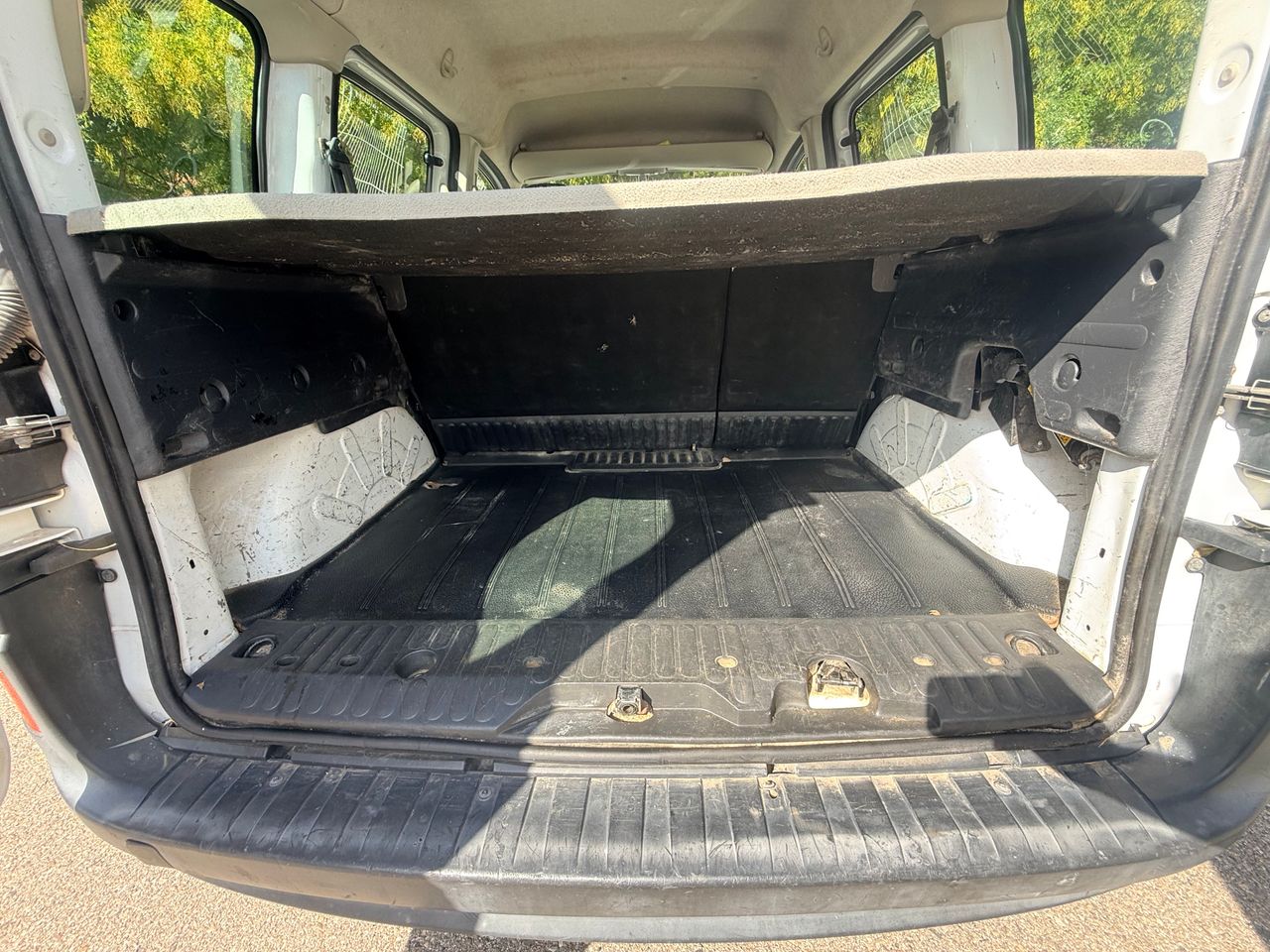 Renault Kangoo Combi Emotion dCi 75 CV - Foto 18