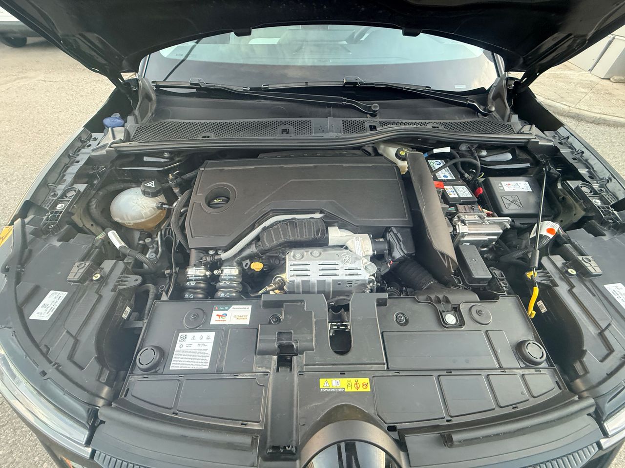 Citroën C4 X Hybrid 145 CV Max - Foto 23