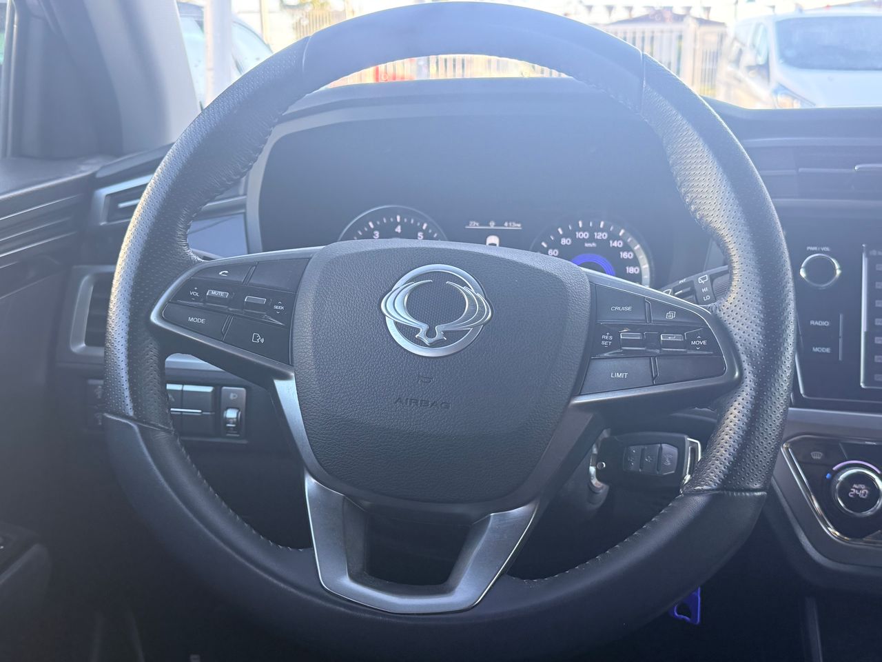 SsangYong Korando G15T 4x2 Line 109 kW - Foto 12