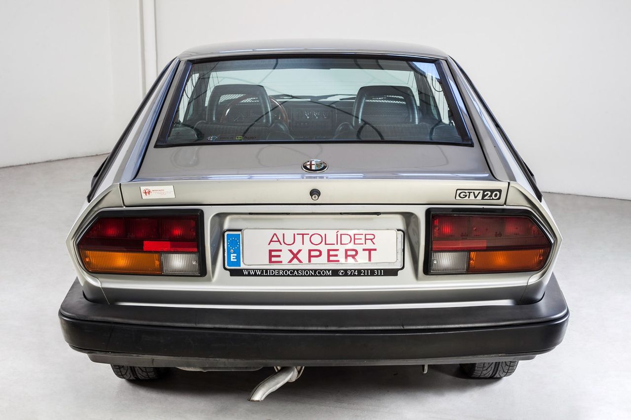 alfa romeo gtv 1986 / foto grande (3)