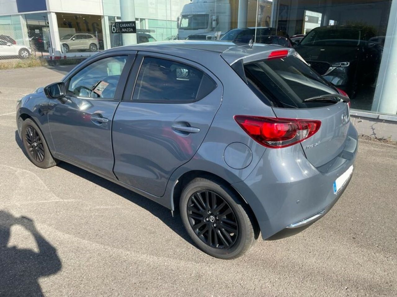 mazda 2 2022 / foto grande (3)