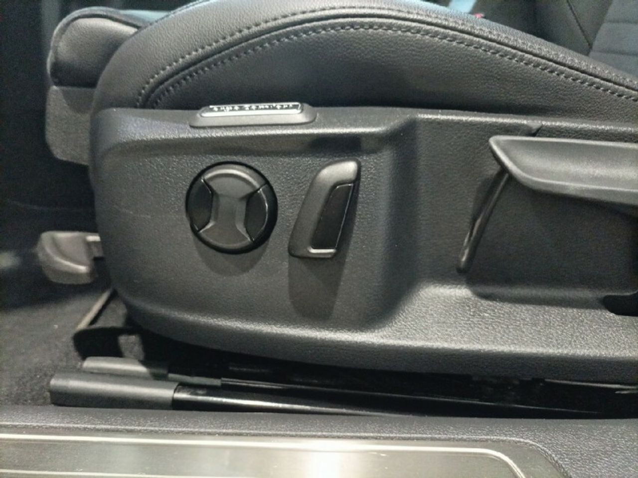 VOLKSWAGEN PASSAT SPORT 2.0 TDI (150CV) - foto 13