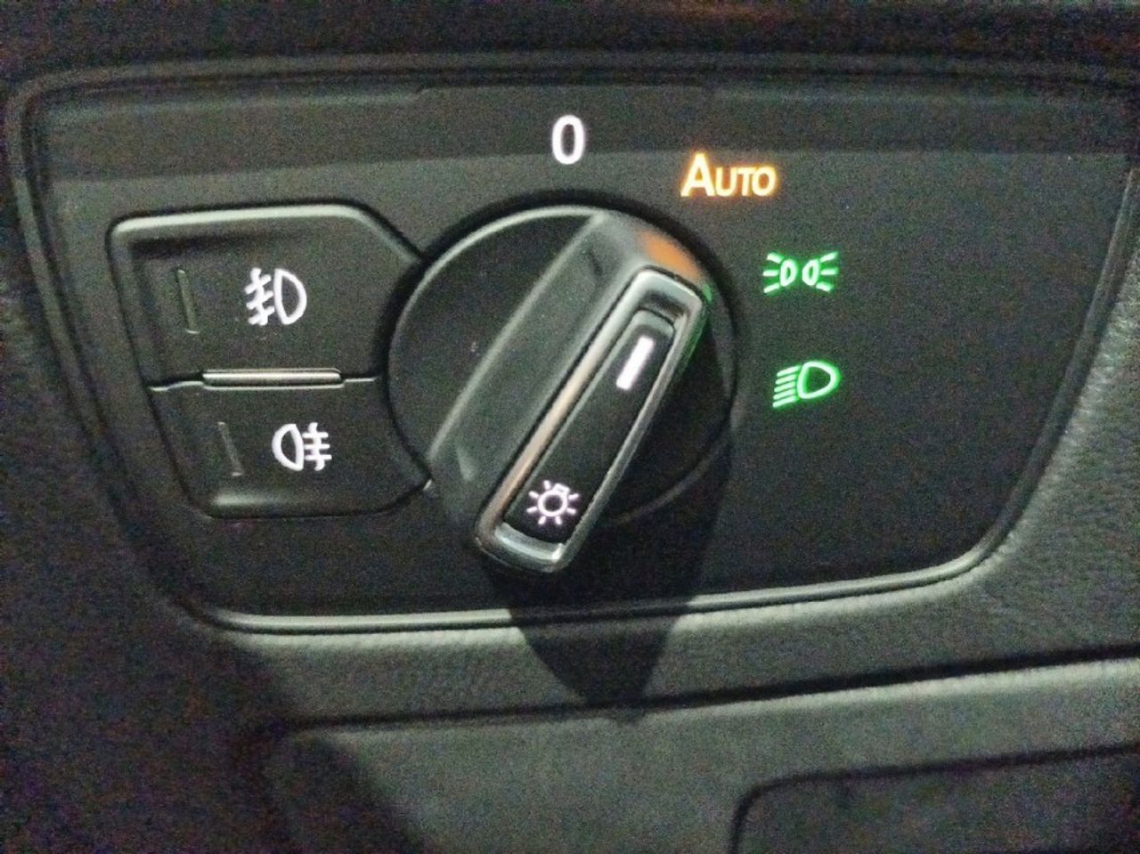 VOLKSWAGEN PASSAT SPORT 2.0 TDI (150CV) - foto 14