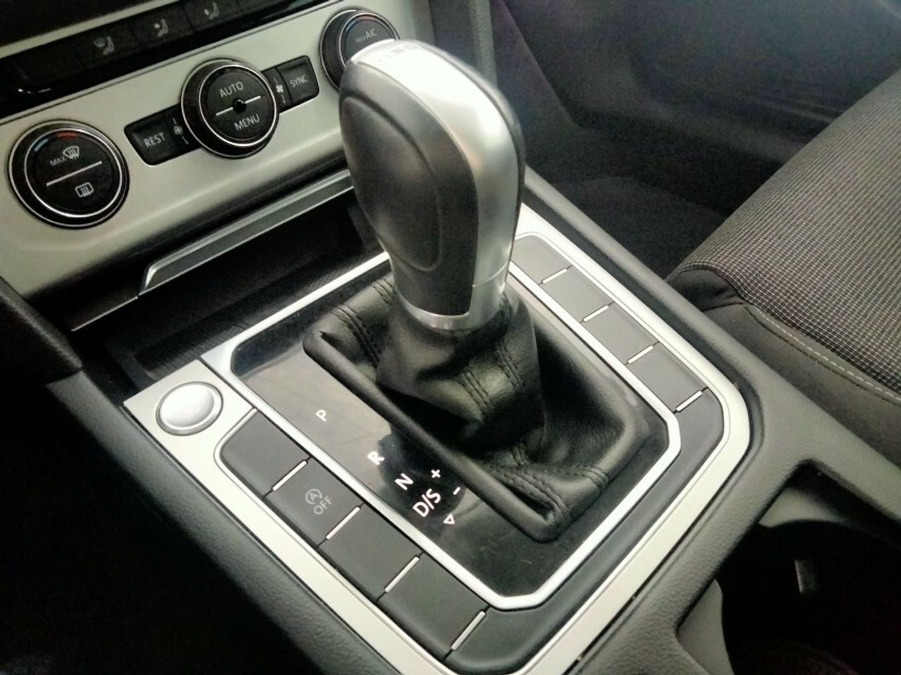 VOLKSWAGEN PASSAT ADVANCE 2.0 TDI DSG VARIANT (150CV) - foto 14