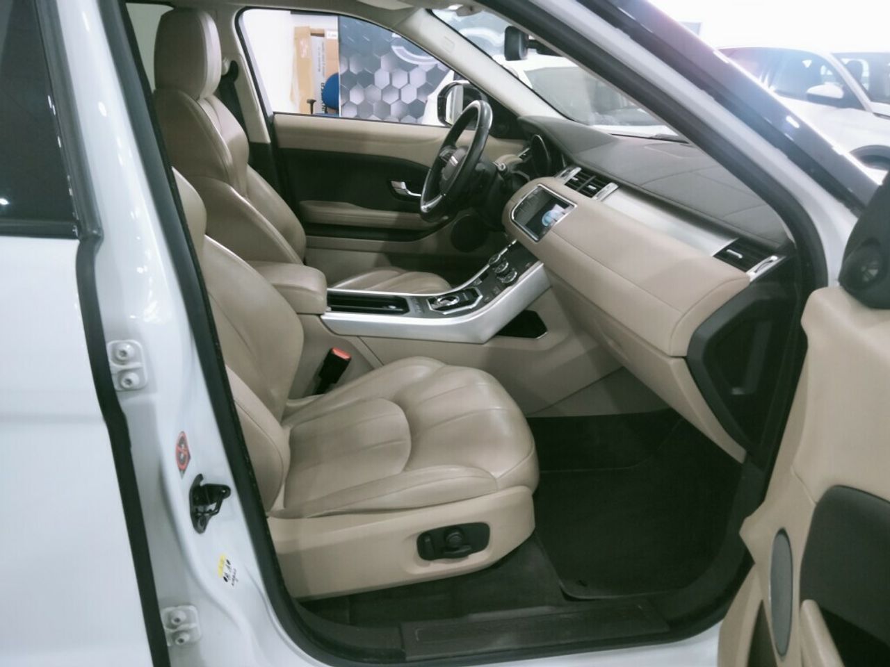 LAND-ROVER RANGE ROVER EVOQUE 2.0L TD4 4X4 SE DYNAMIC AUTO ( - foto 21