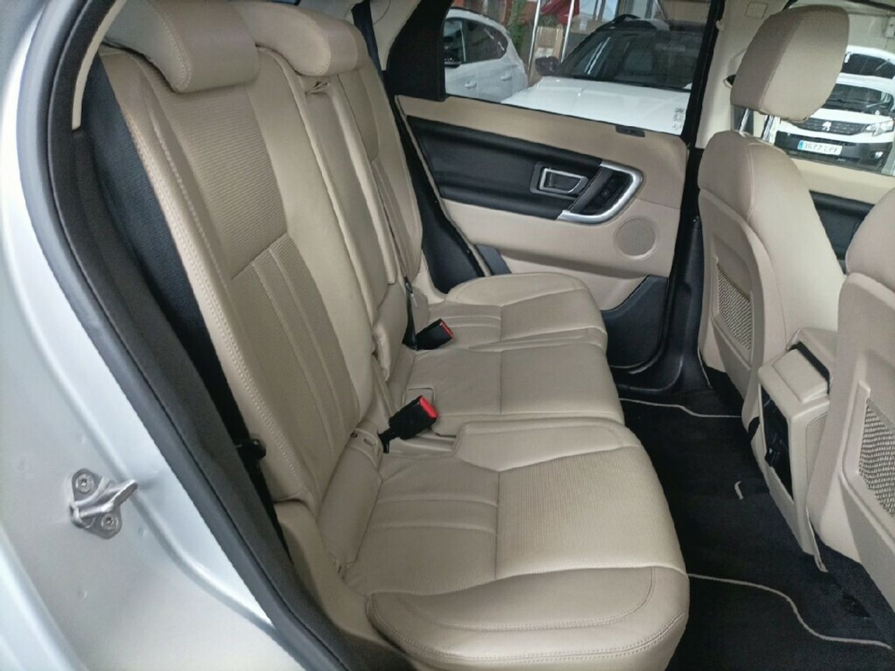 LAND-ROVER DISCOVERY SPORT TD4 4WD HSE AT (150CV) - foto 17