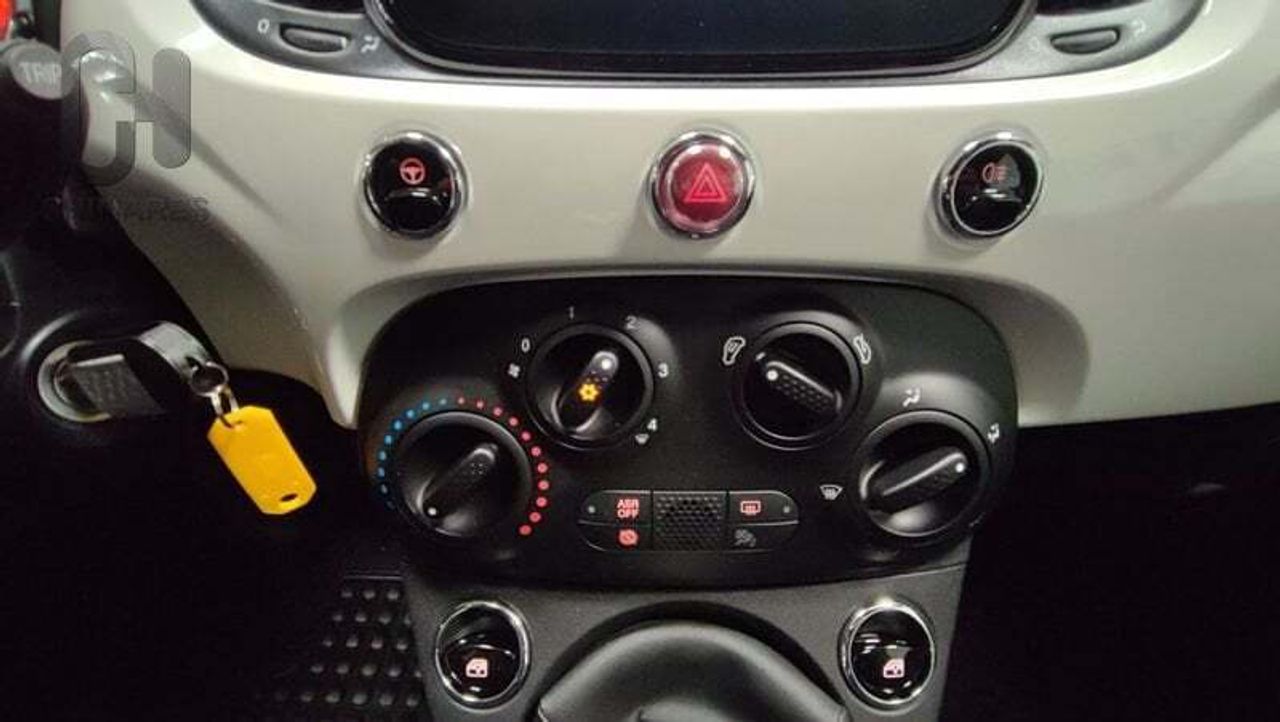 Fiat 500 1.0 Hybrid 70cv Club - foto 24