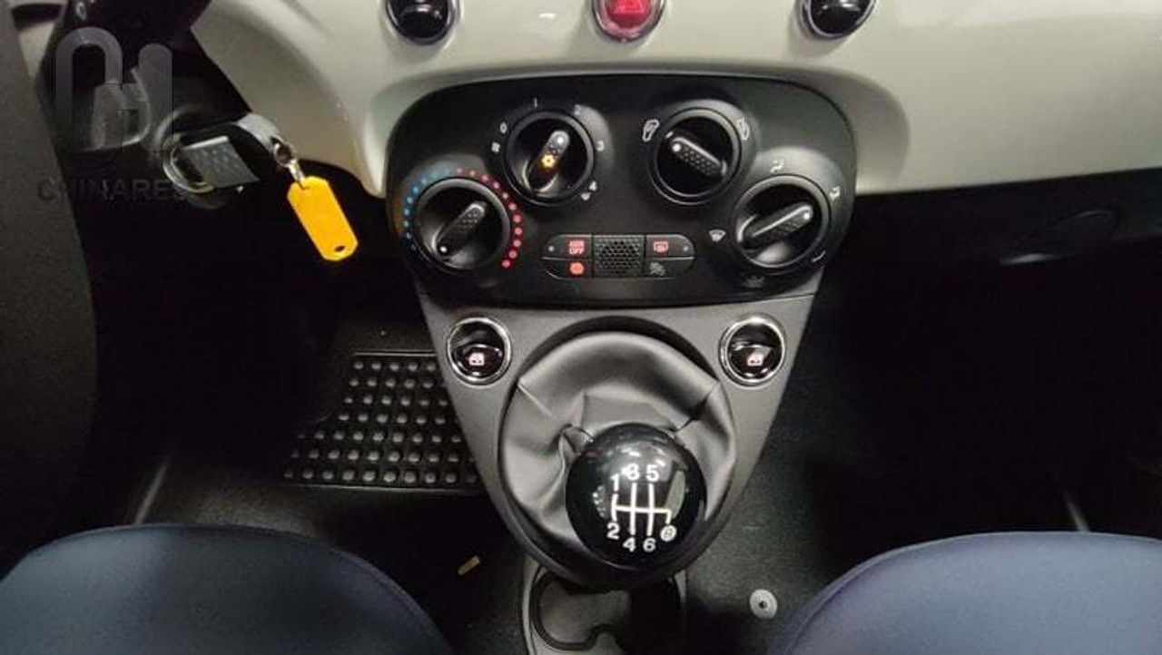 Fiat 500 1.0 Hybrid 70cv Club - foto 23