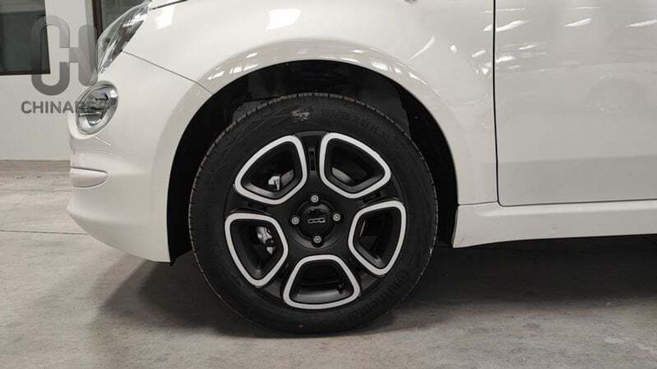 Fiat 500 1.0 Hybrid 70cv Club - foto 11
