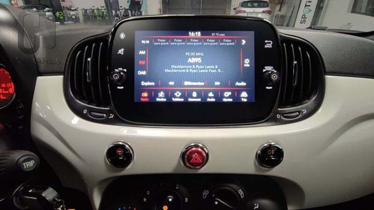 Fiat 500 1.0 Hybrid 70cv Club - foto 19