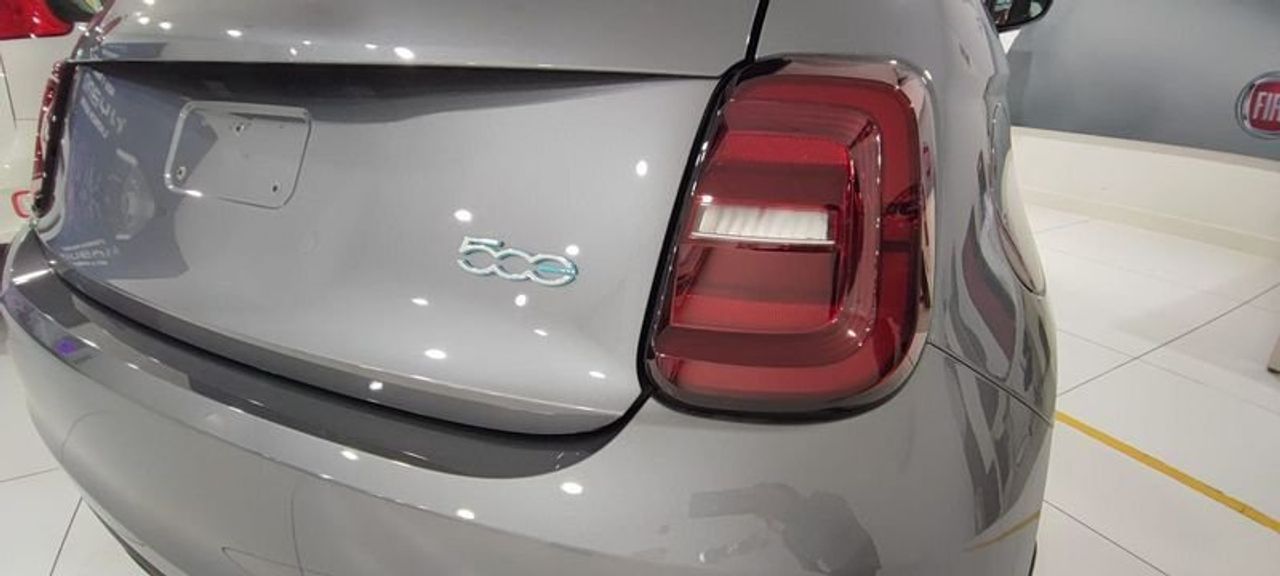 Fiat 500 320km 118cv Auto. Icon - foto 6