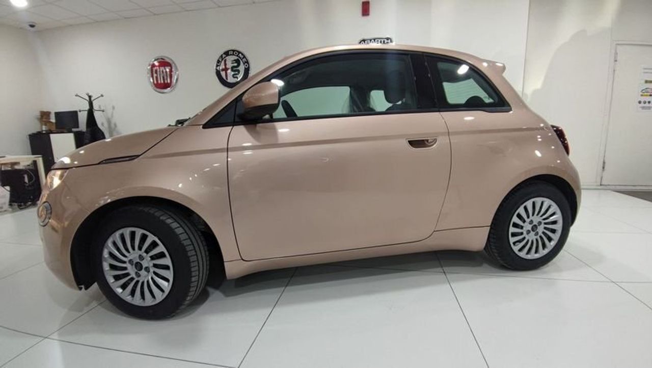 Fiat 500 320km 118cv Auto. - foto 2