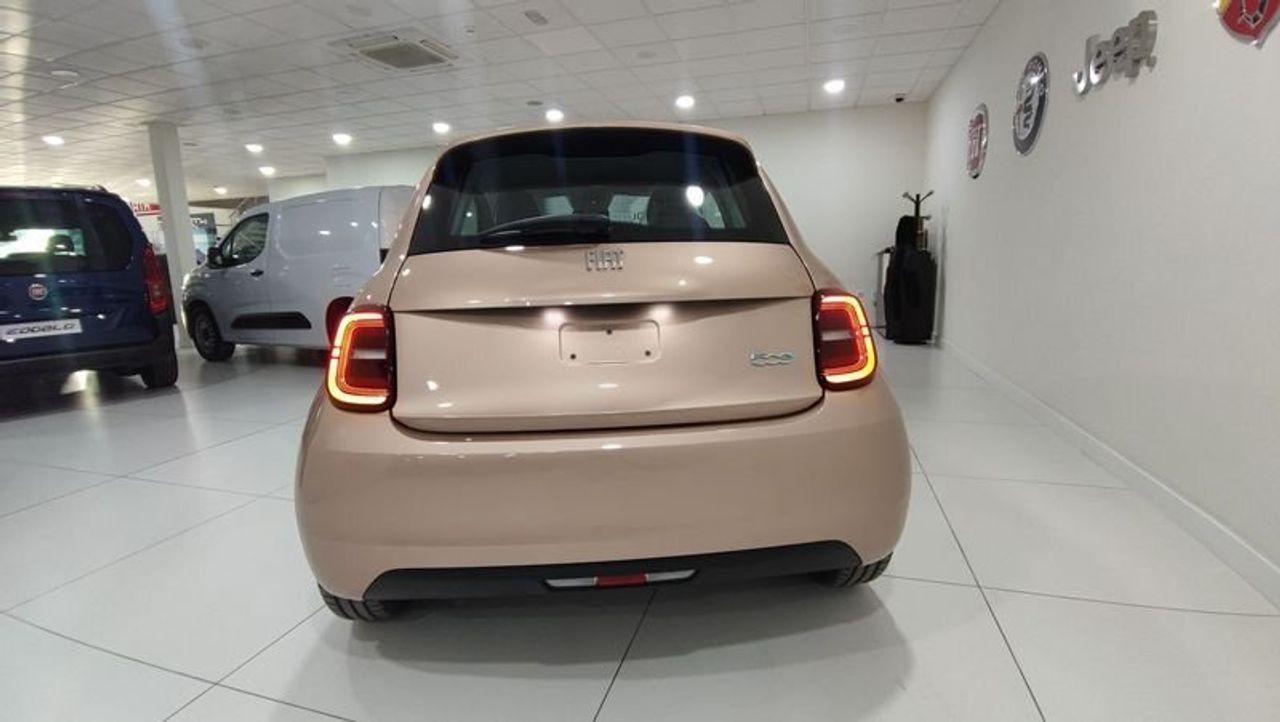 Fiat 500 320km 118cv Auto. - foto 4