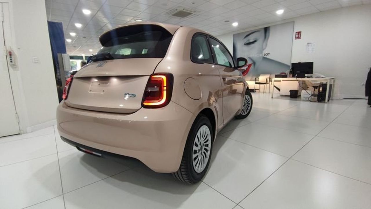Fiat 500 320km 118cv Auto. - foto 5