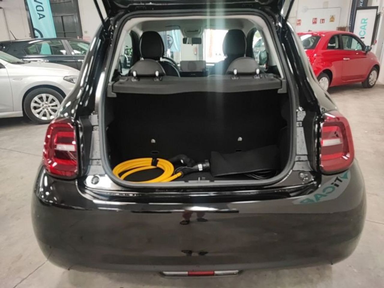 Fiat 500 320km 118cv Auto. Icon - foto 6